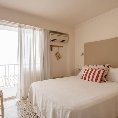 אל ארנל Garau Petit Hotel מראה חיצוני תמונה