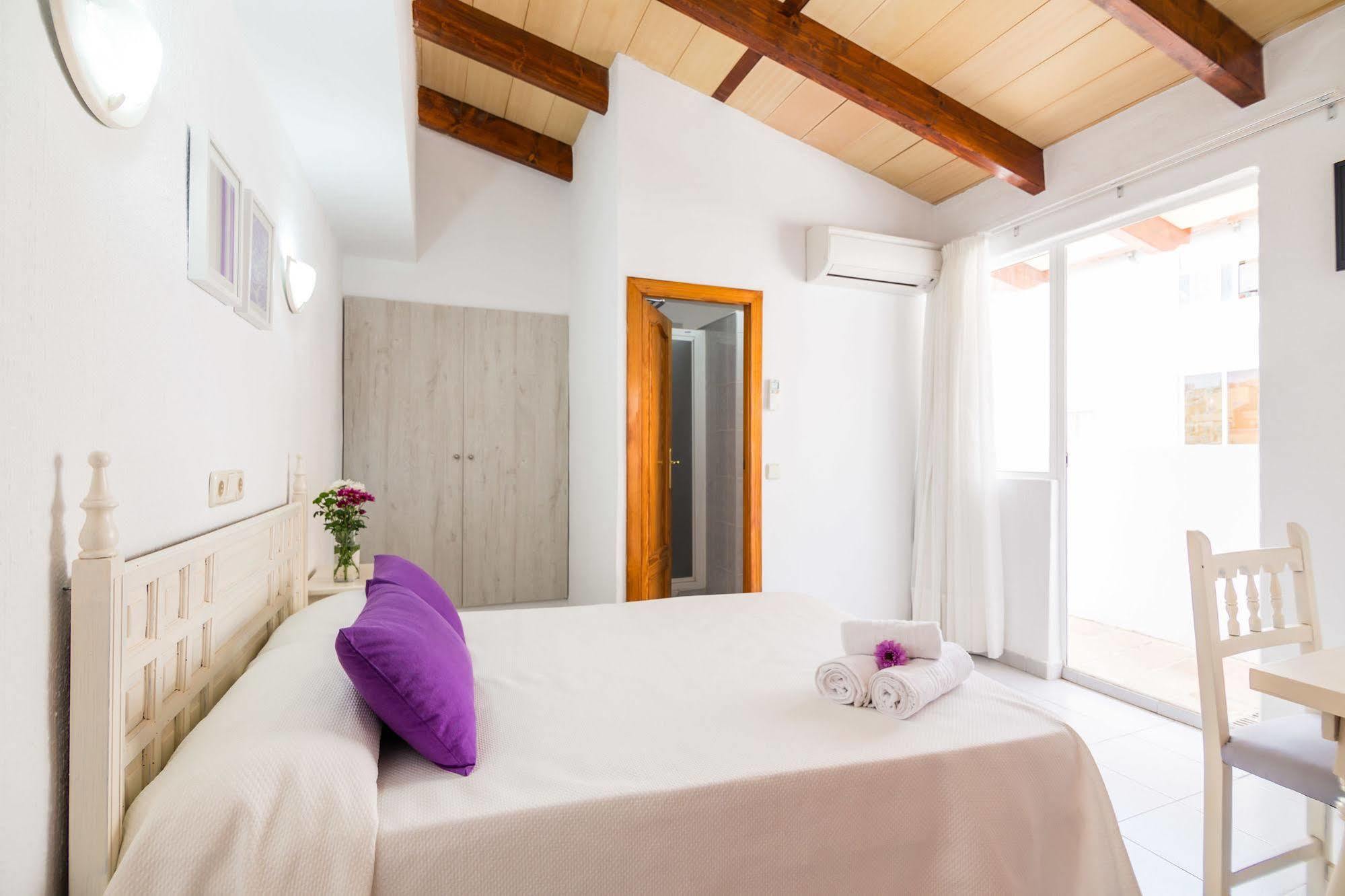 אל ארנל Garau Petit Hotel מראה חיצוני תמונה