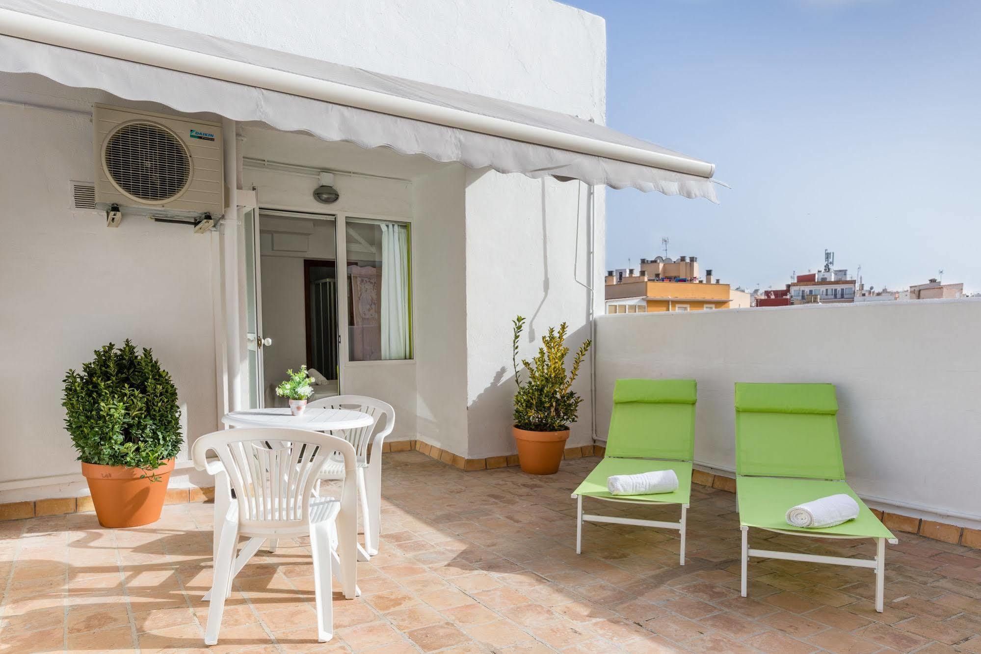 אל ארנל Garau Petit Hotel מראה חיצוני תמונה
